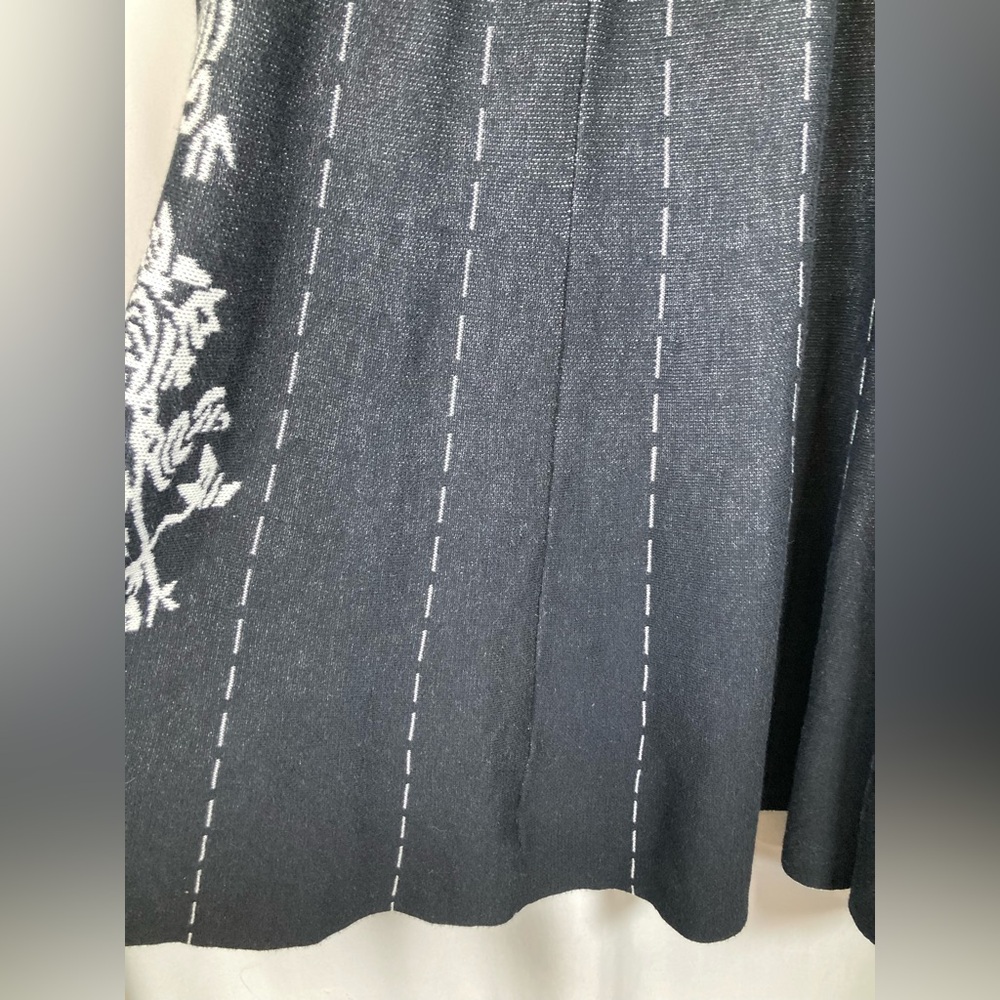 $13!!! End of season sale ends April 3rd Add to bundle for sale price - Picture 9 of 12